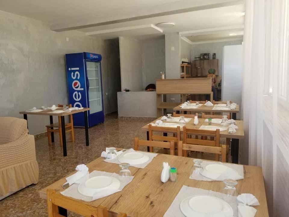 Hotel Guga Kobuleti Extérieur photo