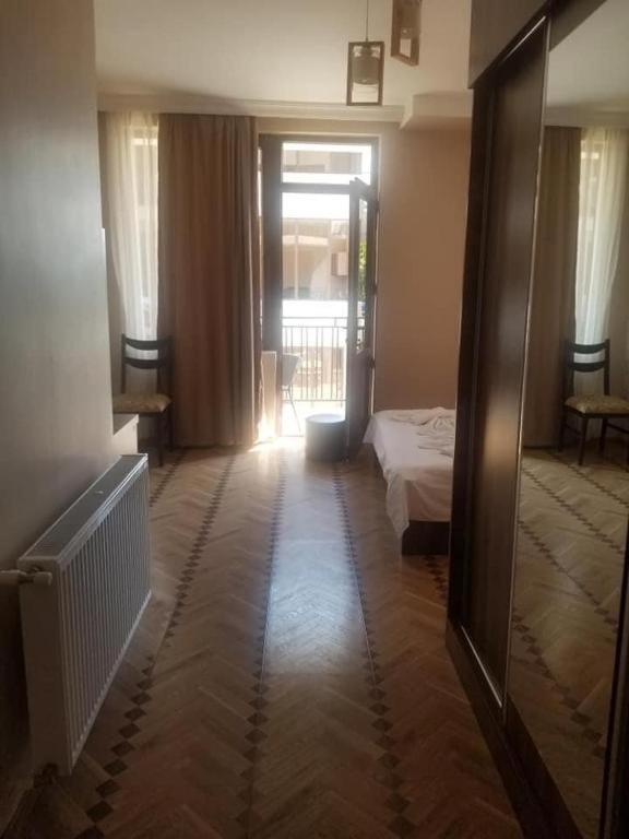 Hotel Guga Kobuleti Extérieur photo