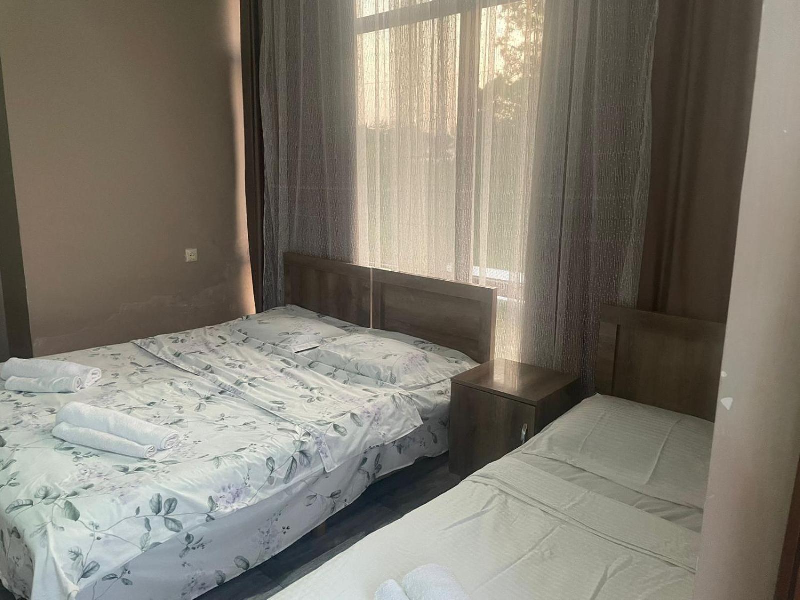 Hotel Guga Kobuleti Extérieur photo
