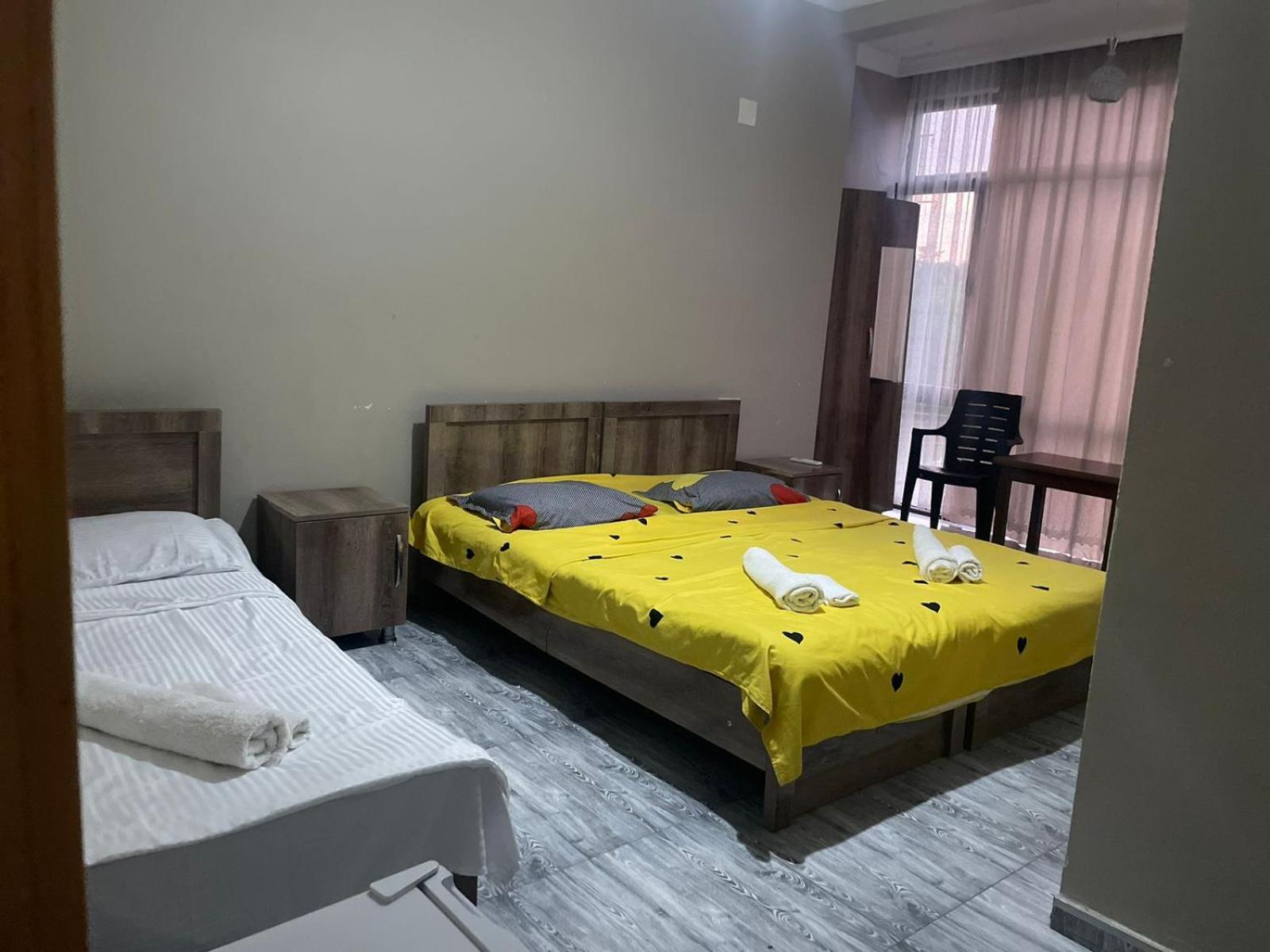 Hotel Guga Kobuleti Extérieur photo